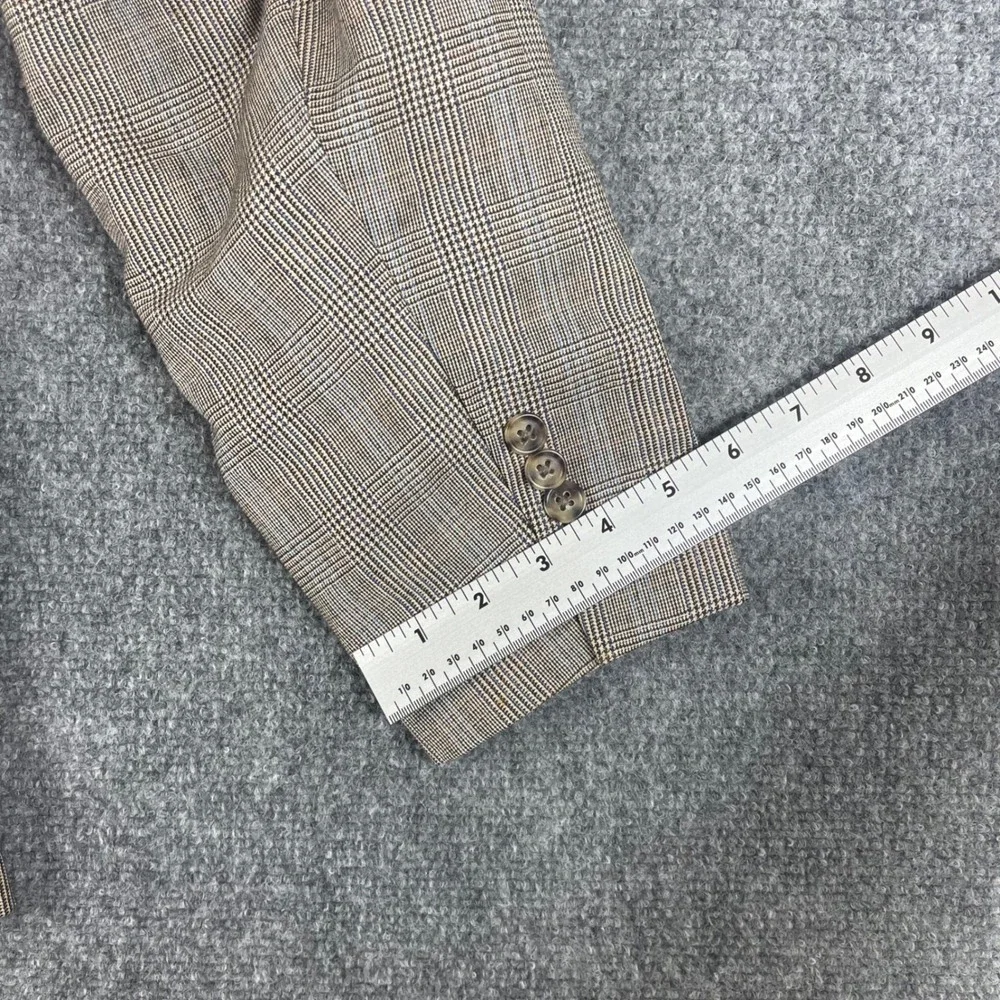 Jos. A.‎ Bank Blazer 48RG Brown Plaid Signature Collection 100% Wool Flaw Men's